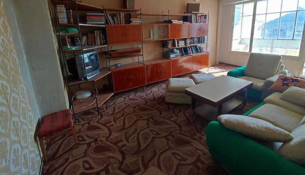 Двустаен апартамент в кв. Боян Българанов 1