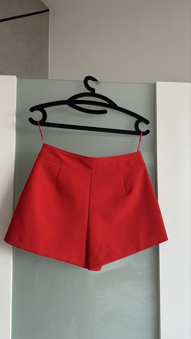 Поли ZARA, чисто нови, без етикет