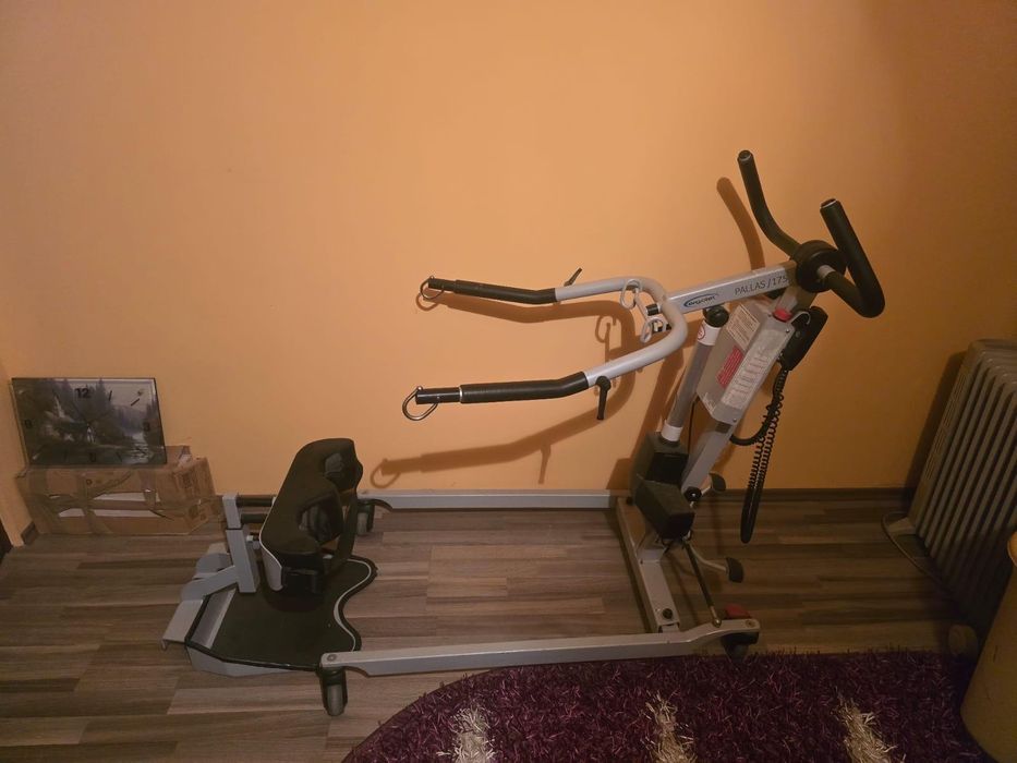 Elevator/ Lift/Macara medicală pentru pacienți