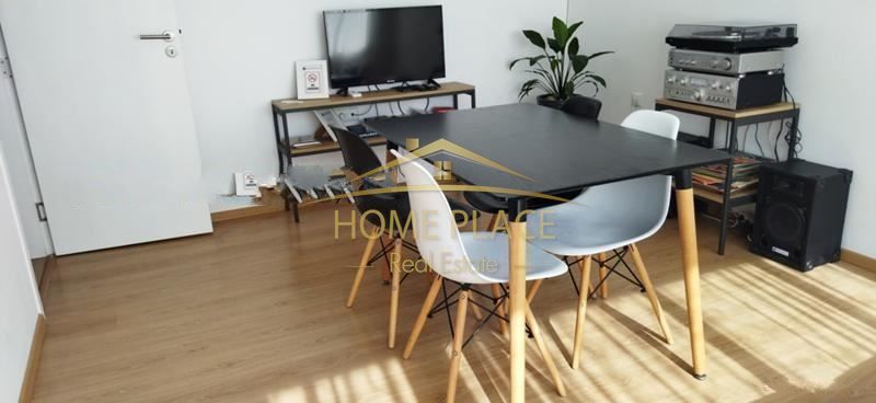 Дава се под наем Тристаен апартамент в Варна, Център - 85 кв.м за 797.64 € - Снимка #2