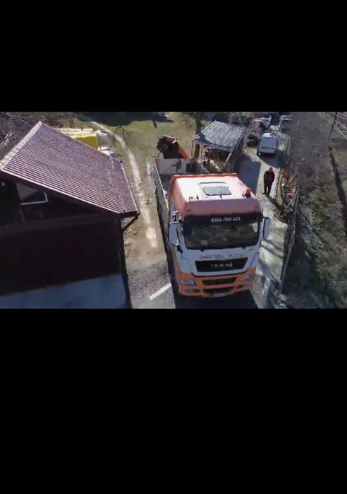 Inchiriez auto macara transport materiale construcții și  container