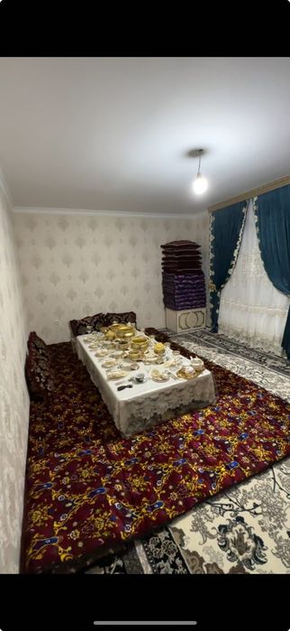 Чорсу бозори яқинида шинам ховли сотилади.4,33 сотих.8 хона.