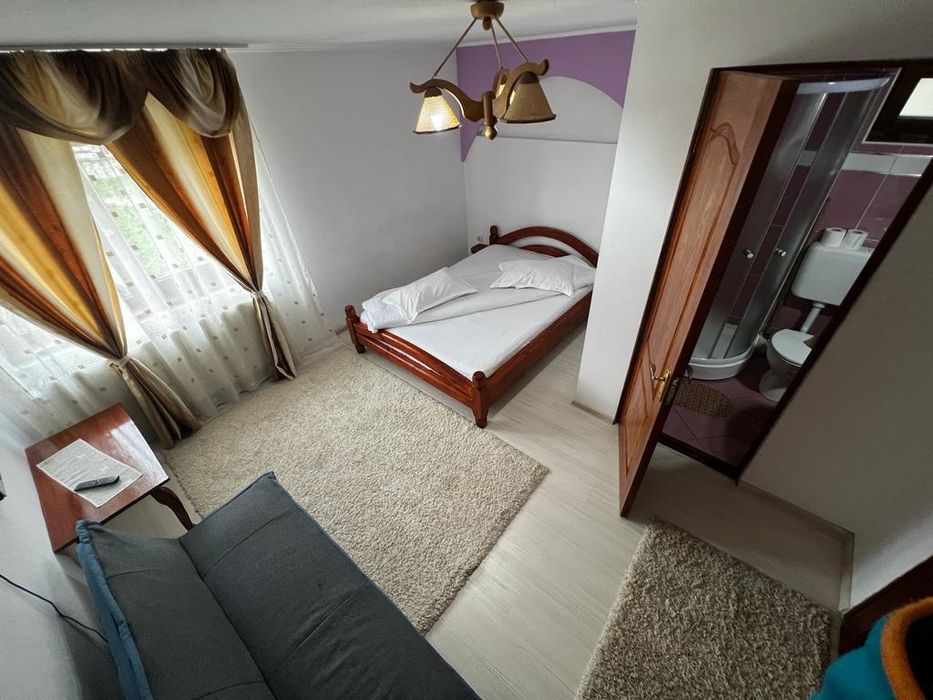 Cabană de inchiriat la Rucăr liberă 6