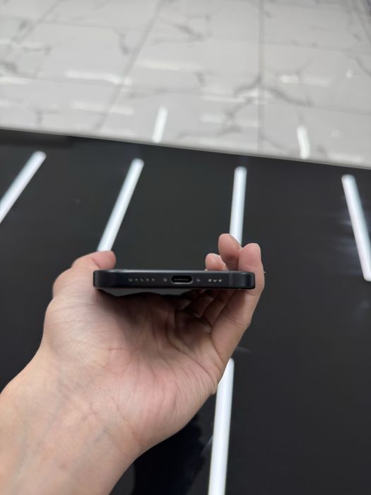 iPhone 15 | 256gb | Черный