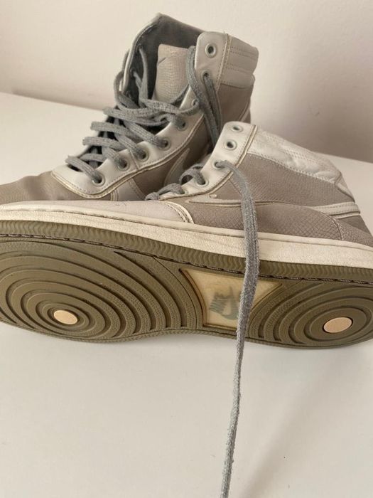 Дамски обувки  NIKE (40)