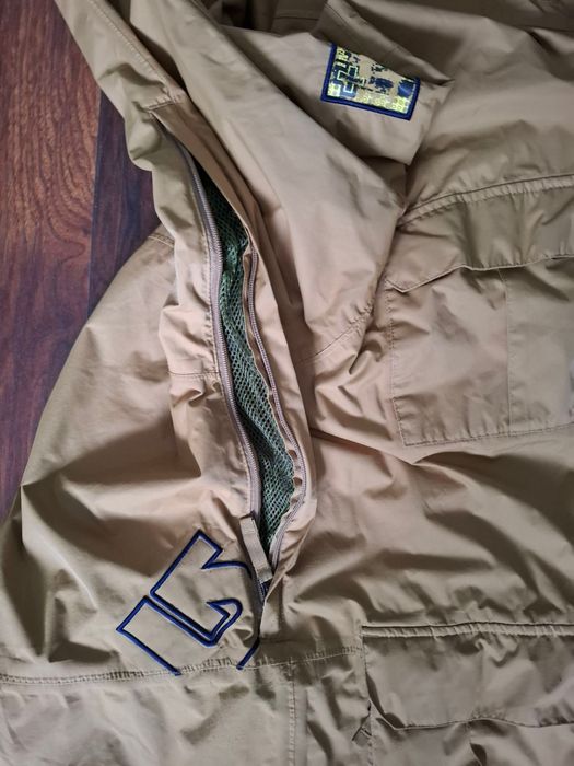 Яке мъжко "Burton"