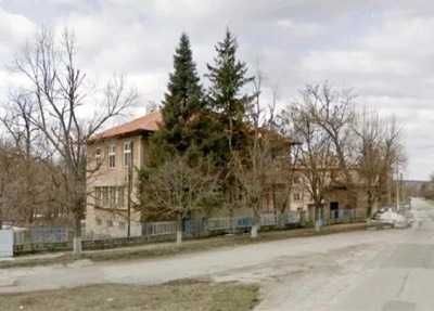 Продава се Хотел в Велики Преслав - 3800 кв.м за 20 €/кв.м - Снимка #1