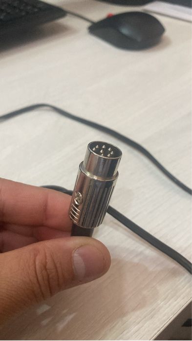 Продам наушники Dis