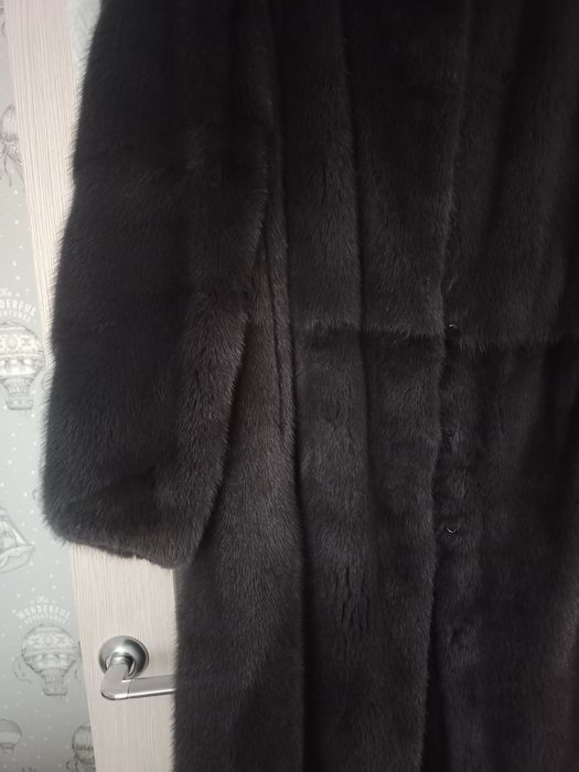 Продам норковую шубу