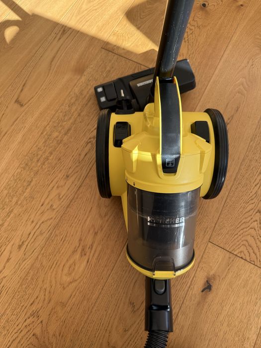 Прахосмукачка Karcher с циклонен филтър VC 3