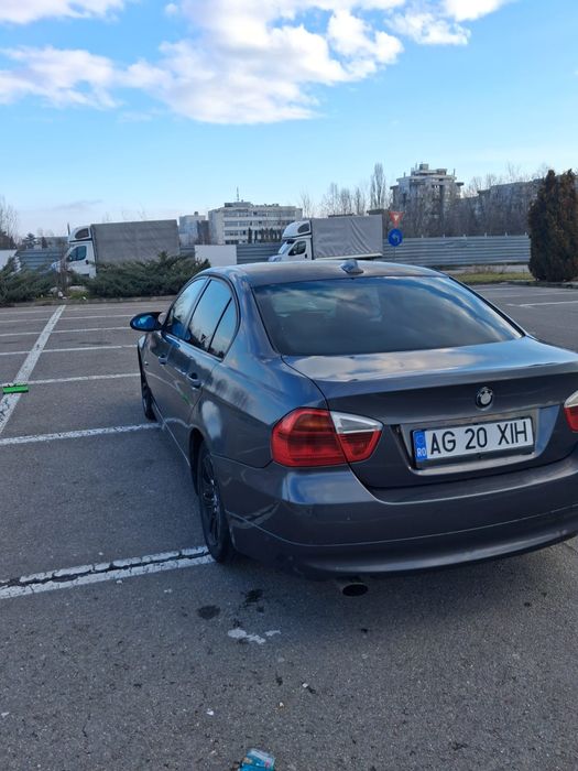Vând bmw e90 2006 2.0 benzina mașina intrtinuta