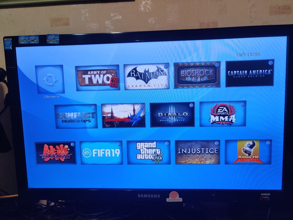 Продам прошитую PlayStation 3 Super Slim + 2 геймпада + 31 игра