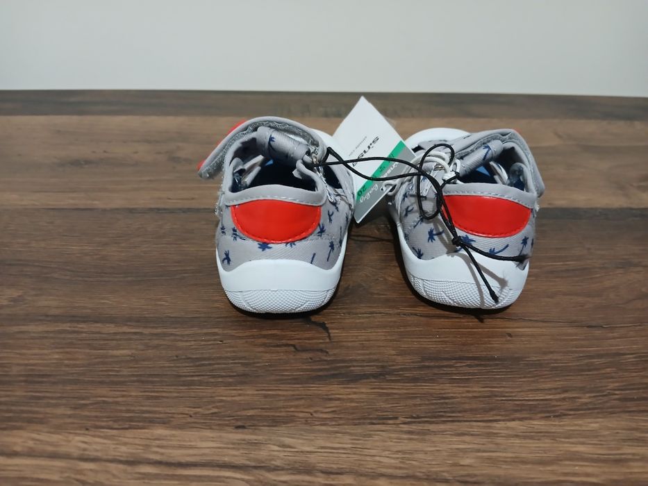 Бебешки сандалки 20 номер