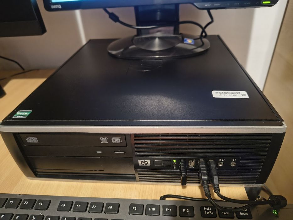 PC Calculator AMD Quad core, 8gb RAM,SSD 120 HDD 500, monitor PS4