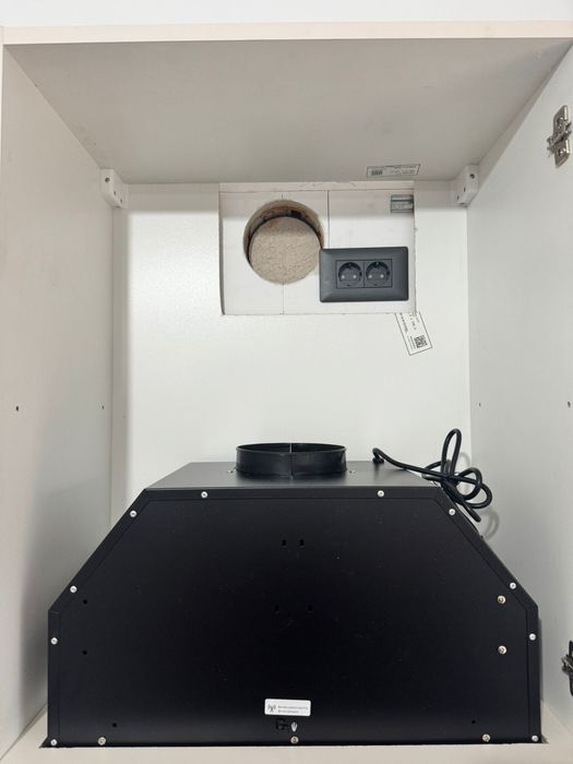 Gaură hotă Iași AC centrala ventilatie