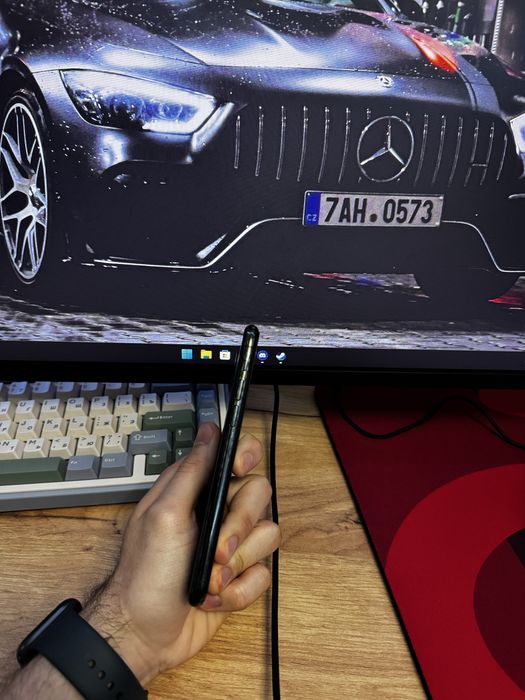 Продам Iphone 11 pro