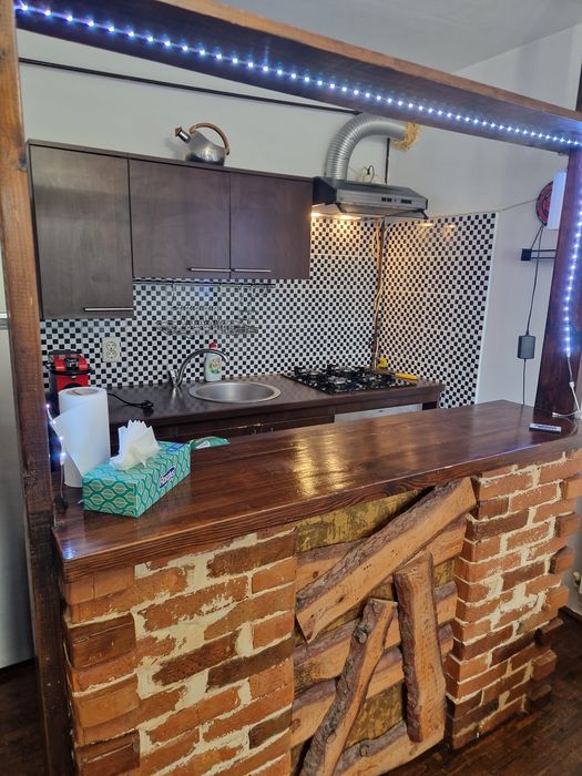 Închiriez microapartament zona Mărăsesti  300 euro