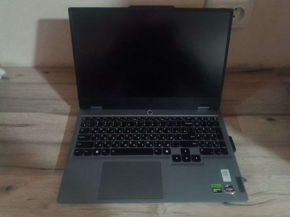 LenovoLOQ15 RTX3050 6gb DDR5 16 gb