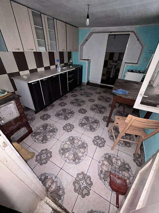 Casă de vânzare