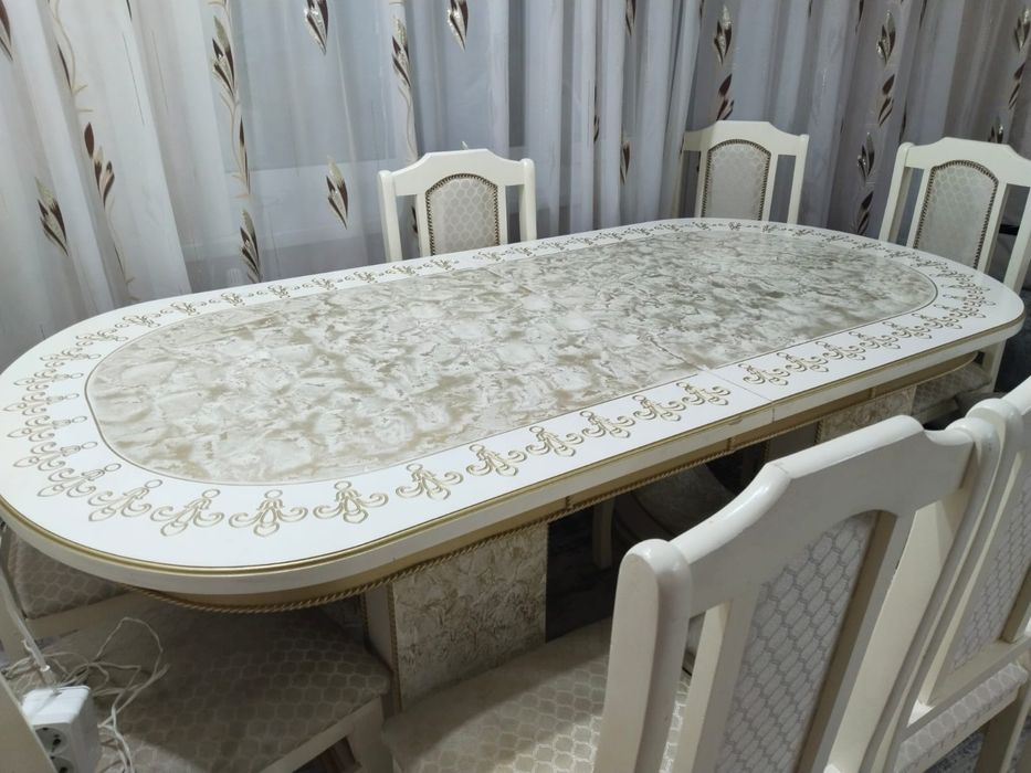 Продам стол со стульями