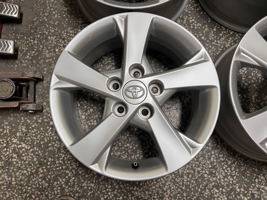 Оригинални Джанти за Toyota Тойота 16” 5x114,3 6.5j ET45
