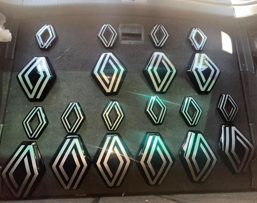 Emblema față spate Renault megane 4