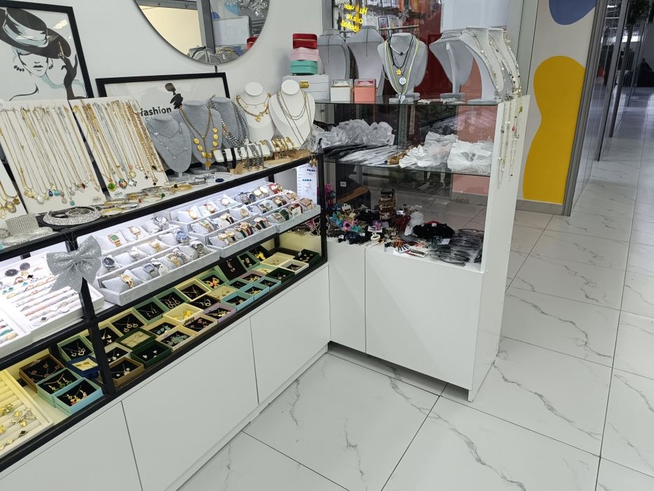 Продам торговое оборудование