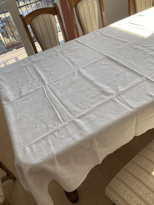 Fata de masa de foarte buna calitate