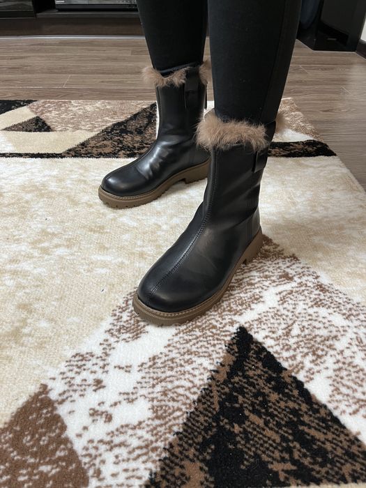 Продам новые ботинки