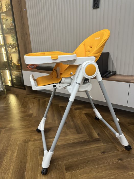 Детский стульчик до 3 трех лет. В отличном состоянии!