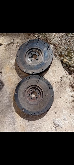 Продавам  маховик от Ауди Б4 2.0i
