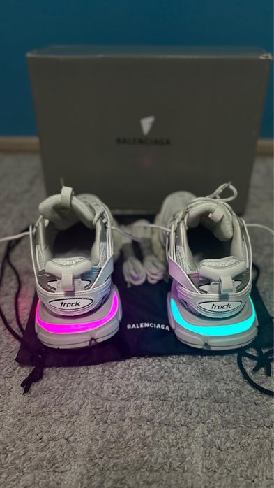 balenciaga track white led 43