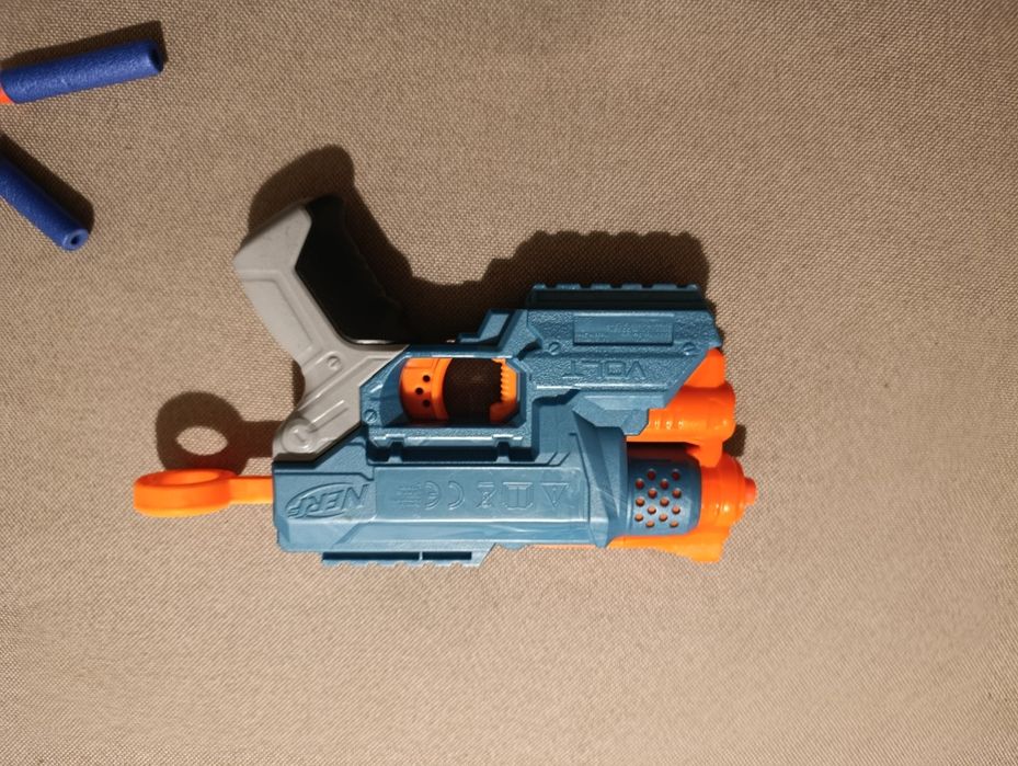 Arma Nerf Elite 2.0 volt