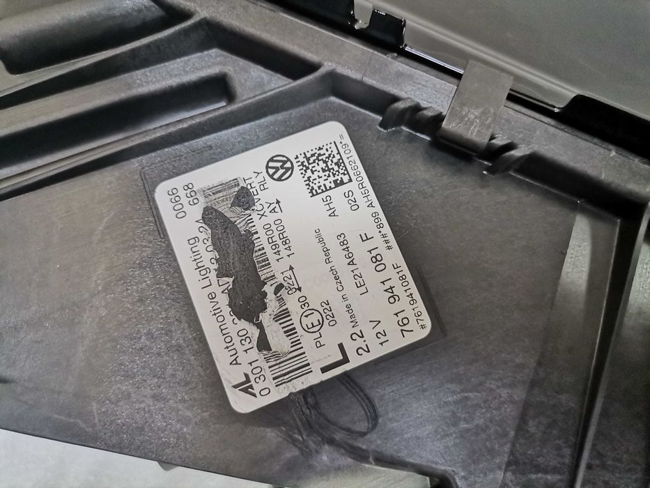 761/941081F Нов Оригинален IQ Light Ляв Фар VW Touareg III 3