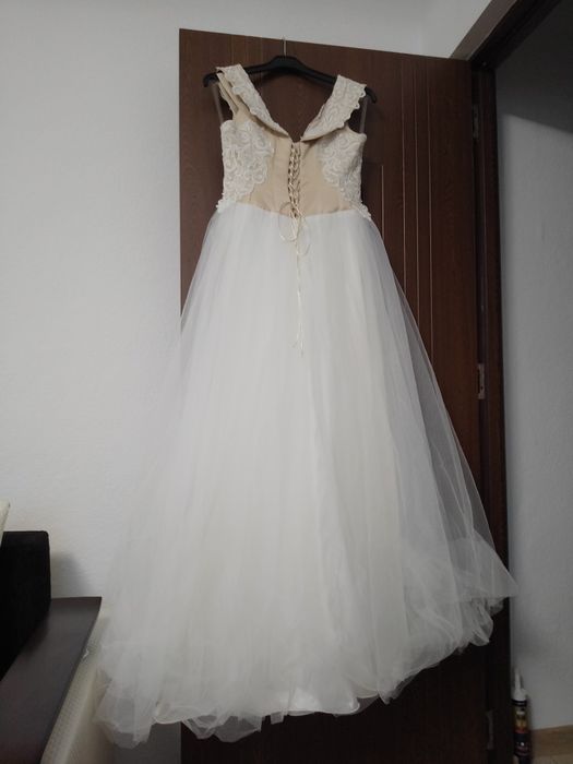 Vând rochie mireasă