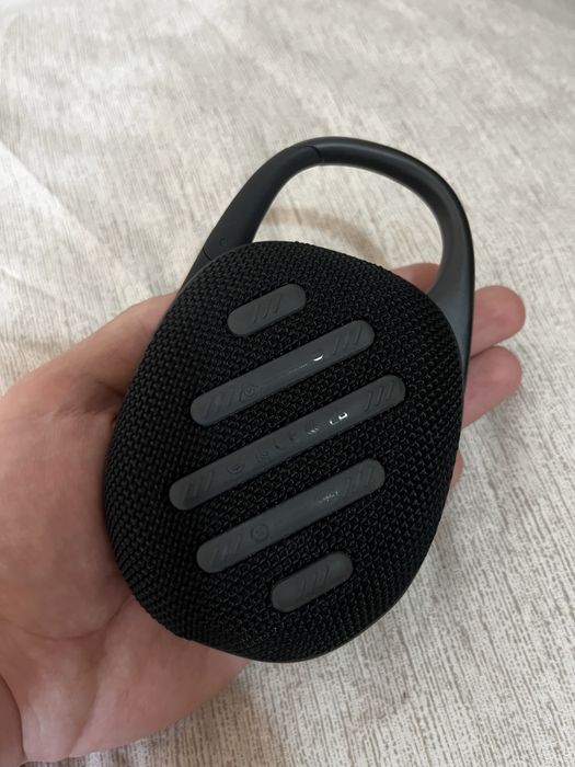 Тонколонка на JBL