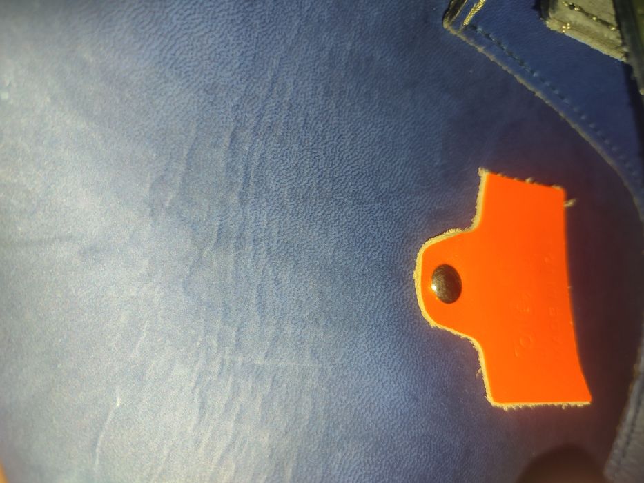 Чисто нова мини чанта, произведена в Италия!