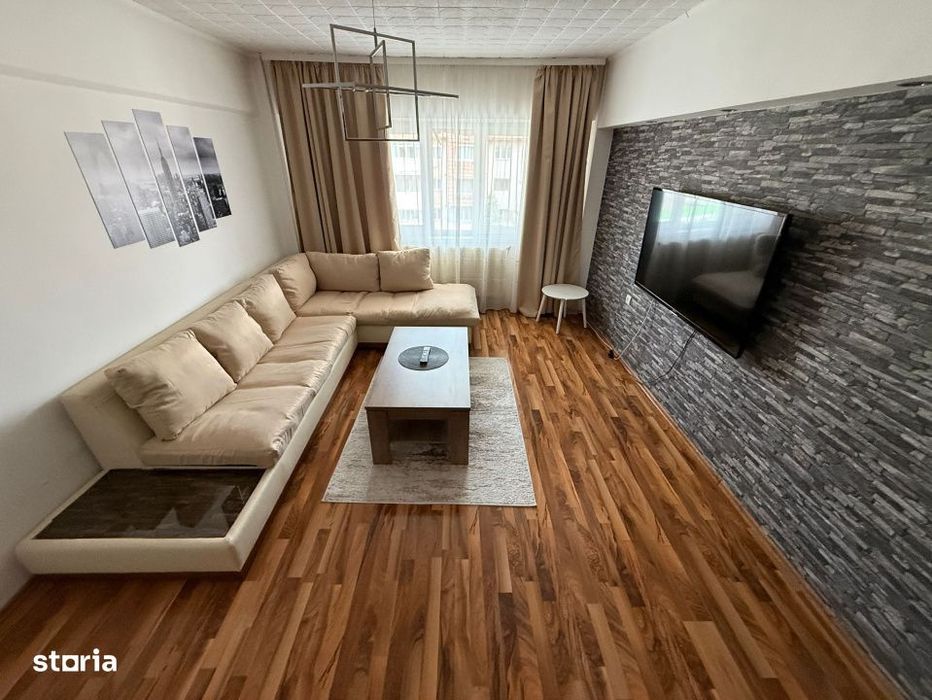 Apartament *modern* 3 camere - strada Victoriei -  zona centrala