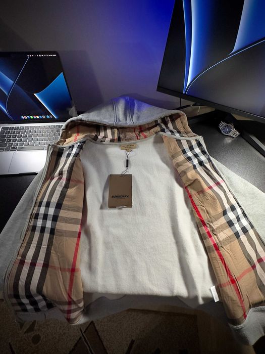 Hanorac Burberry Gray Zip Up