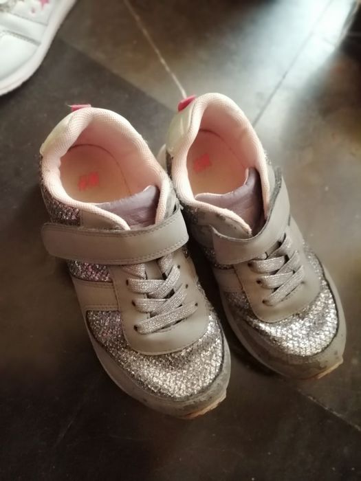 Ботушки, маратонки и чехли