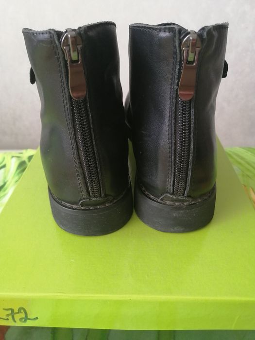 Продам женскую обувь