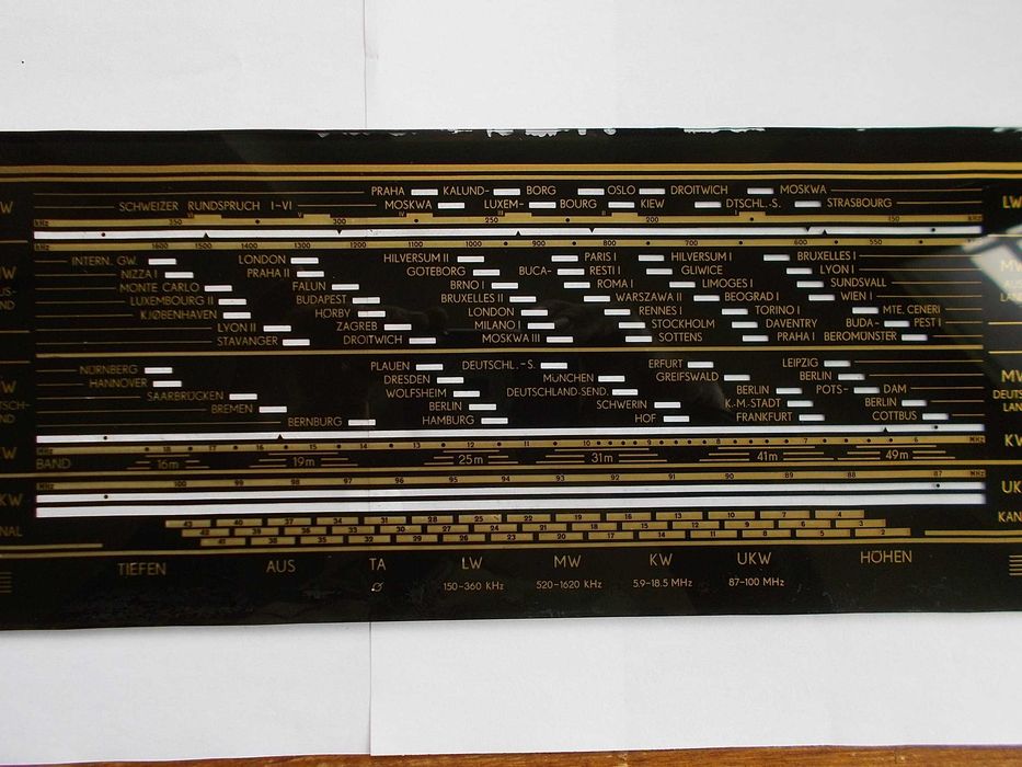 Оригинална стъклена скала за лампово радио Olympia 571W