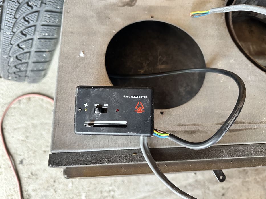 Semineu pe lemne cu ventilatie electrica Palazzetti