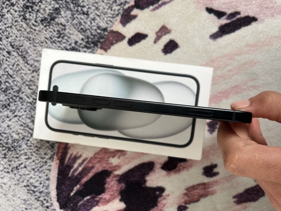 Айфон 15 сатылады