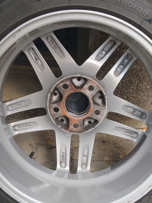 Продавам джанти 7.5Jx17/ ET47 с гуми, флаци и болтове 20 броя.