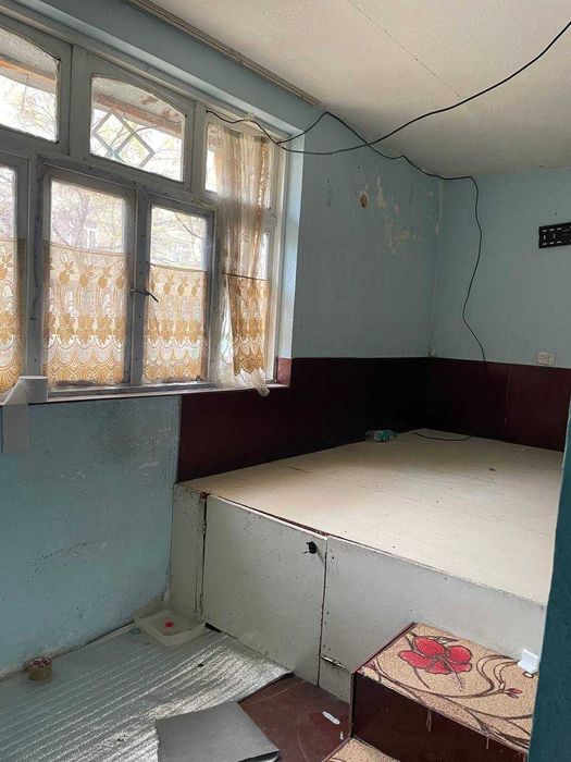 Янгиҳаёт туманида кенг 5 хонали хонадон сотилади!