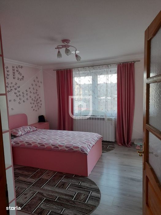 Casă 5 camere, 2.800 mp teren, Dărmănești – 13 km Suceava