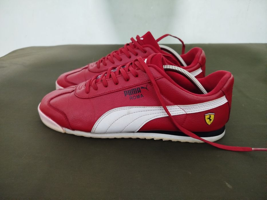 Продам фирменные кроссовки.