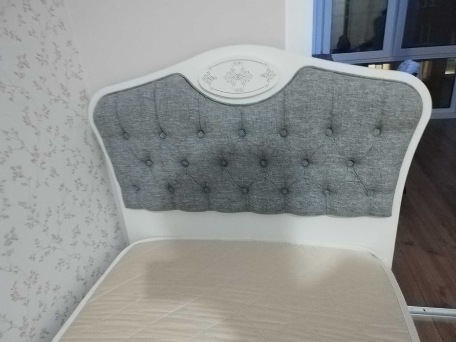 Продам кровать для девочек. 2 шт