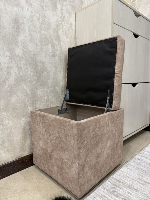 Продам  пуфик.